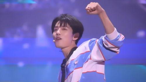 帅小伙缅甸网红唱歌,歌声传遍东南亚，魅力四溢引关注