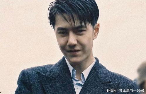 王家卫现场吃瓜,揭秘导演幕后的趣味瞬间