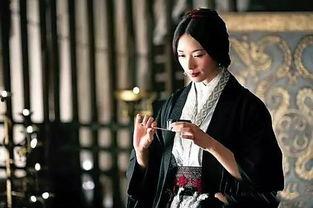 看书泡茶的男明星,探寻泡茶男明星的雅致生活