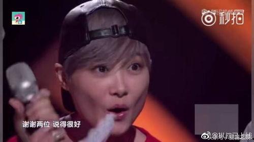 李宇春吃瓜图,这瓜太新鲜了！